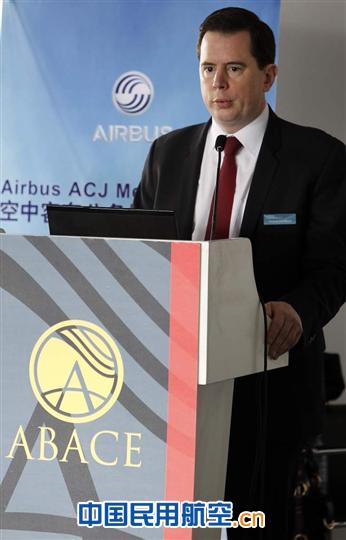 ���п�܇����(w��)�C(j��)�������÷����A��Francois CHAZELLE����B���п�܇����(w��)�C(j��)ϵ�м����Ј�(ch��ng)ǰ����